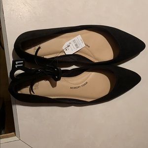 Black pointed ballet flats size 11